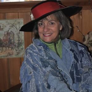 Meet your Posher, Danette